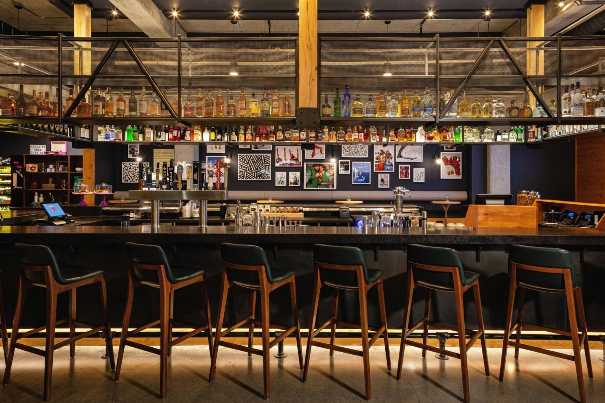 Moxy Minneapolis Downtown Exterior foto